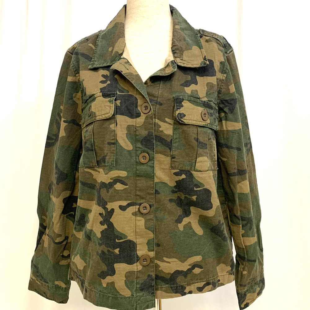 Sanctuary Camo Print Shacket, Size Medium